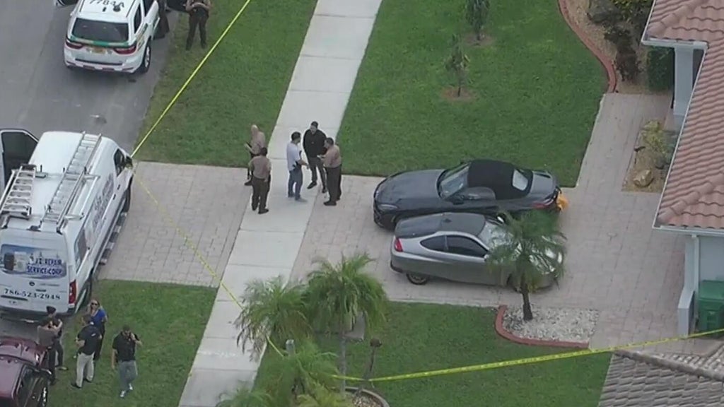 Man dead, woman hospitalized after domestic shooting in southwest Miami-Dade neighborhood, deputies say — CBS Miami, Riverview Health news