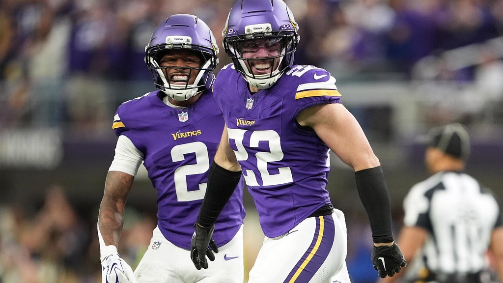 Vikings defense clamps down on Daniel Jones and the Colts for a 16-10 victory to stay undefeated — WCCO / CBS Minnesota, Riverview Arts news
