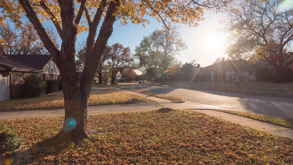 Warm, dry stretch continues Monday in the Twin Cities — WCCO / CBS Minnesota, Riverview Community news