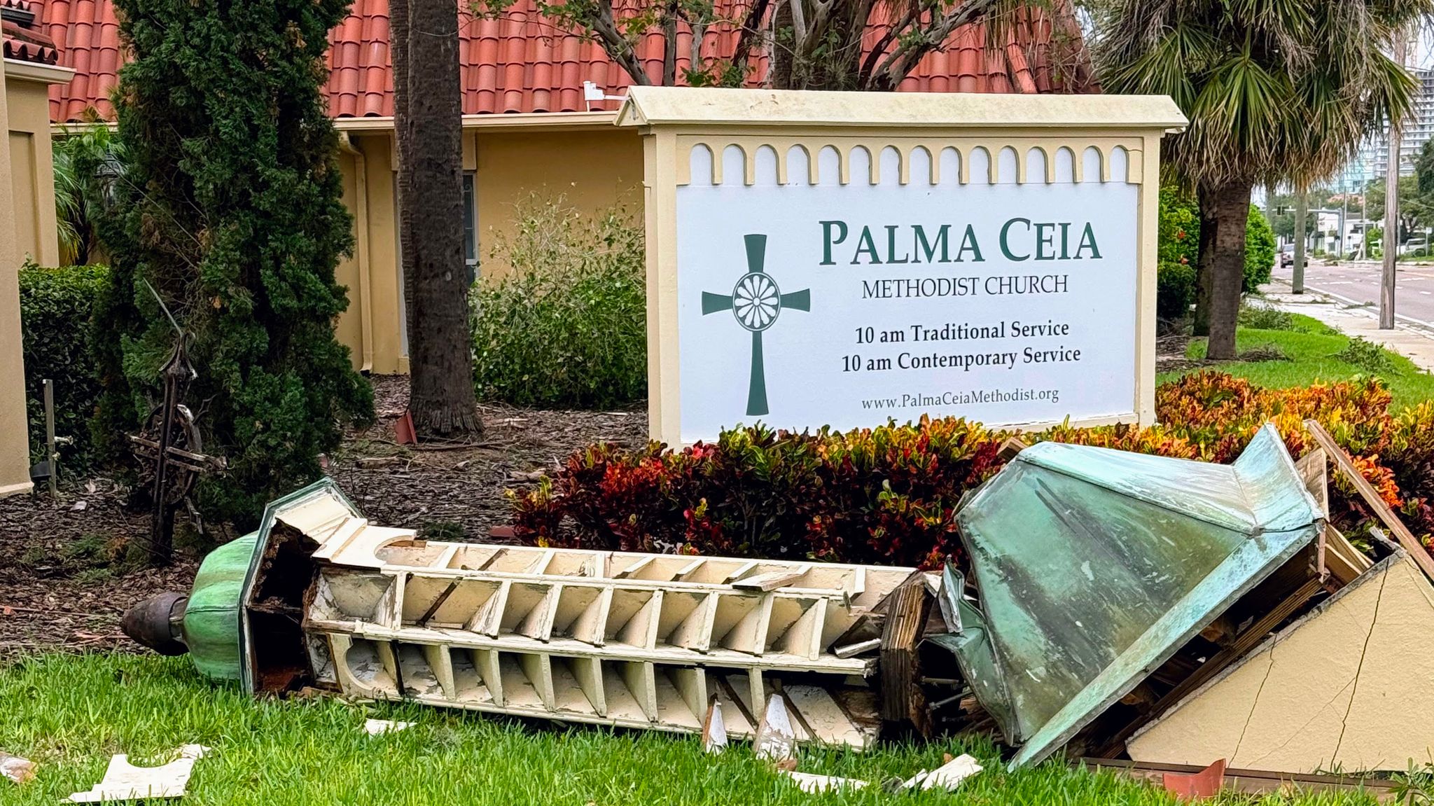 South Tampa church installs new steeple nearly two years after Hurricane Milton — WFTS ABC Action News Tampa, Riverview Government news