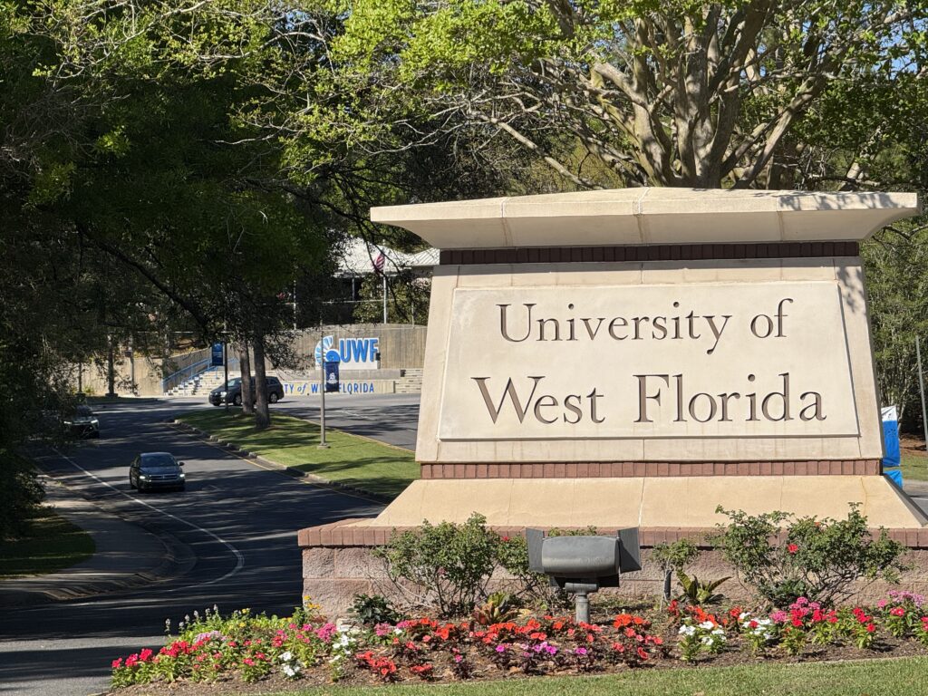 University of West Florida orders dorms evacuated on less than a day’s notice — Florida Phoenix, Riverview Schools news