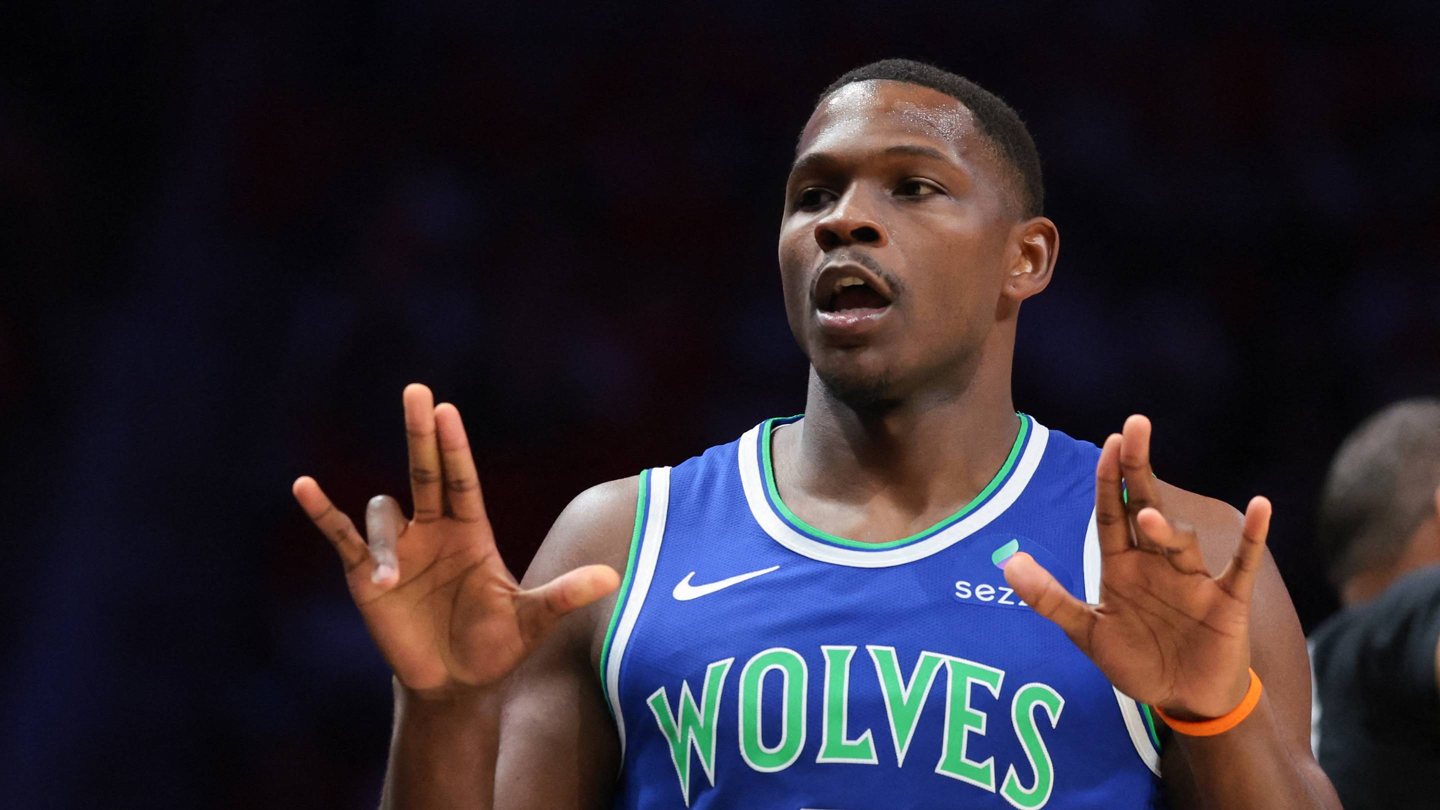 Anthony Edwards' two-way impact makes his 45-point opening night even more impressive — Dunking With Wolves (T-Wolves)