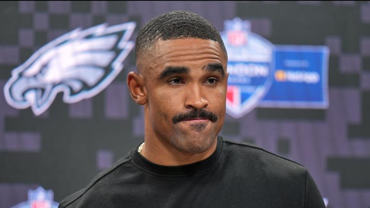 Eagles QB Jalen Hurts sidelined indefinitely with blood clots that could cost him the season — WTSP Sports Tampa Bay, Riverview Sports news