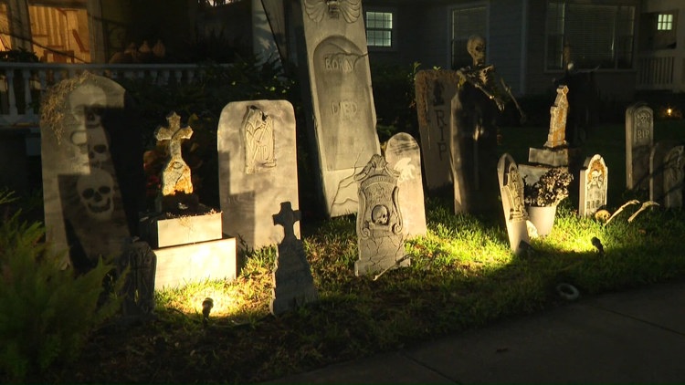 Tampa Bay families balance Halloween traditions with higher costs — Riverview Community news