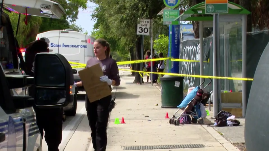Attacker, victim injured in stabbing at Miami bus stop — WSVN 7 Miami-Dade, Riverview Community news