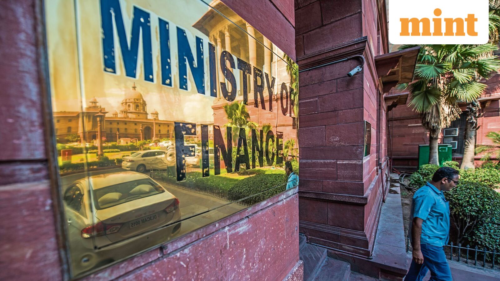Centre to review pay, pension records four years before retirement — Mint India, Riverview Technology news